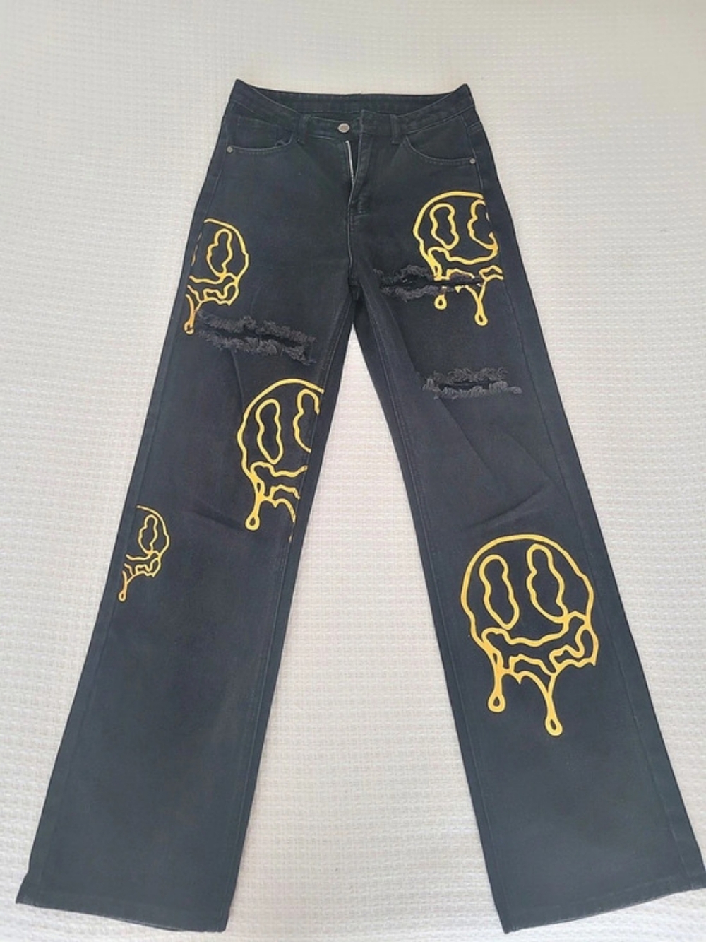 SHEIN Smiley Face Print Distressed Black Wide Leg Jeans Black & Yellow Small